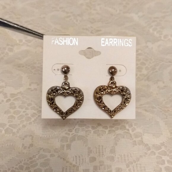 Vintage Copper Floral Heart Earrings Timeless VTG Jewelry - Picture 3 of 6